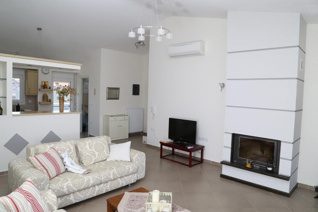 Konstantinos Luxury Apartment Keramoti  Extérieur photo